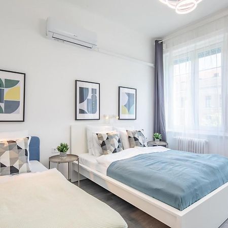 Newly Designed Central Studio Будапеща Екстериор снимка